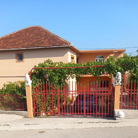 Stan Uljarevic Apartment Bileca Ngoại thất bức ảnh
