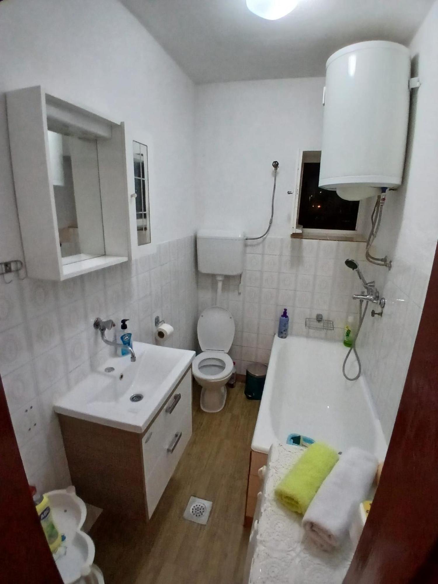 Stan Uljarevic Apartment Bileca Ngoại thất bức ảnh